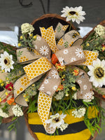 Bumble Bee Design,  Summer Design, Front Door Décor