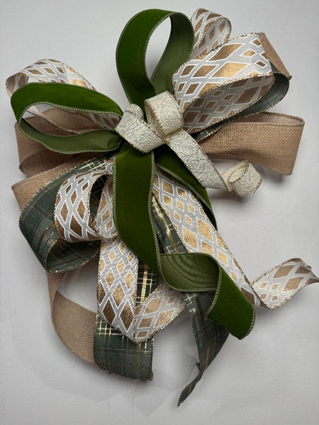 #1052 Holiday Bow, Lantern Bow, Wreath Bow