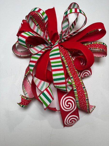 #1043 Holiday Bow, Lantern Bow, Wreath Bow