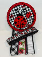 # 738 Ladybug  Sign and Ribbon Kit